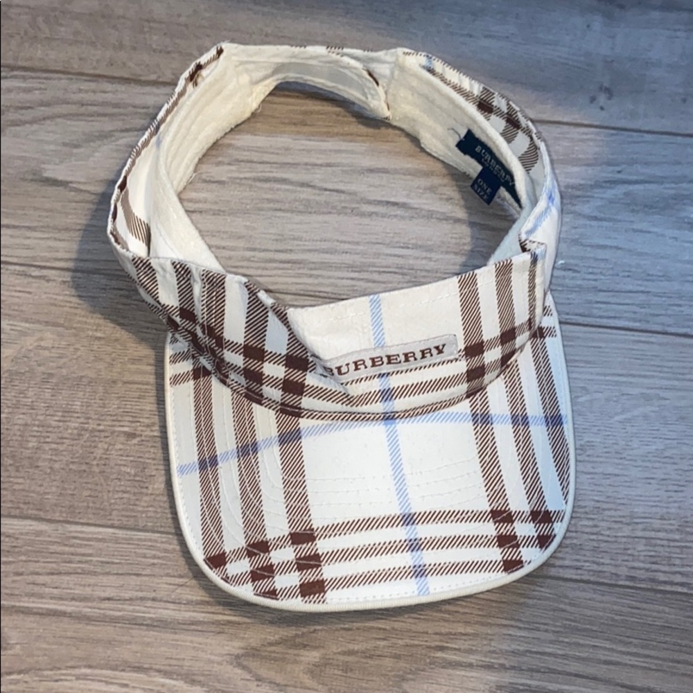 Very vintage Burberry visor
